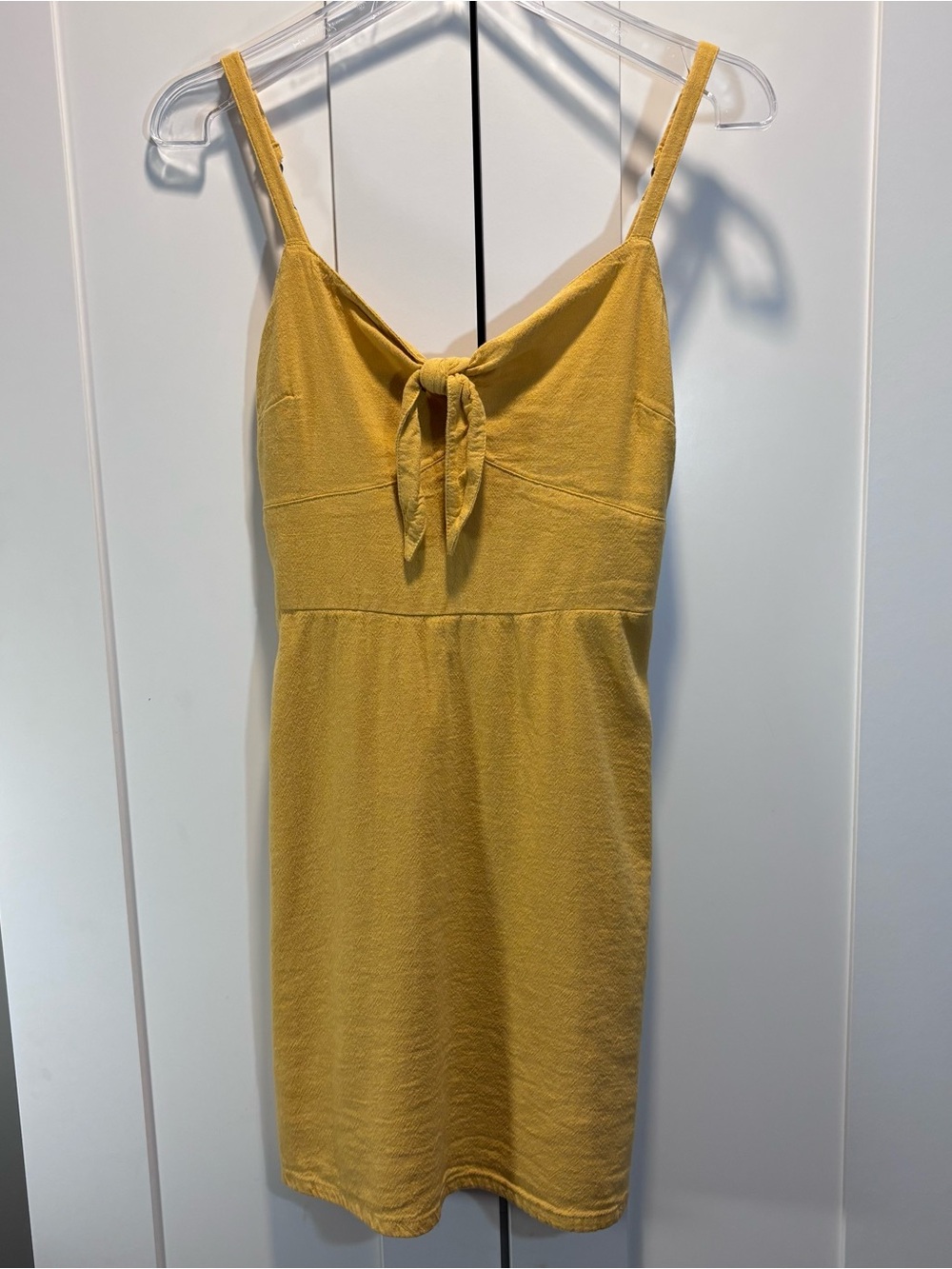 Hollister Linen Cotton blend Yellow Tie-Front Spaghetti Strap Dress Women’s XS